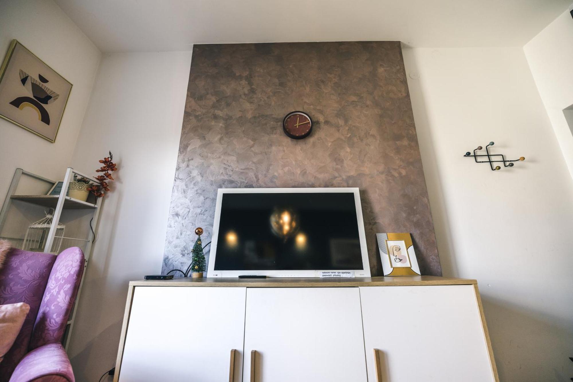 Spa Apartment Yin - Hot Tub, Sauna, Spa 노비사드 외부 사진